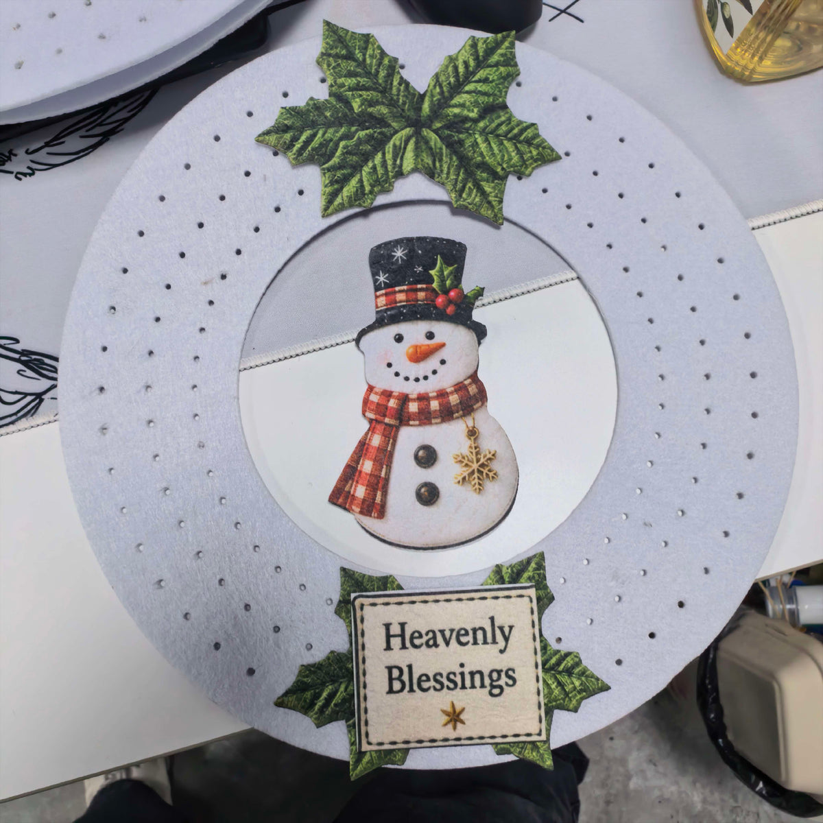New cross-border product: Christmas Fabric Wreath DIY Kit
