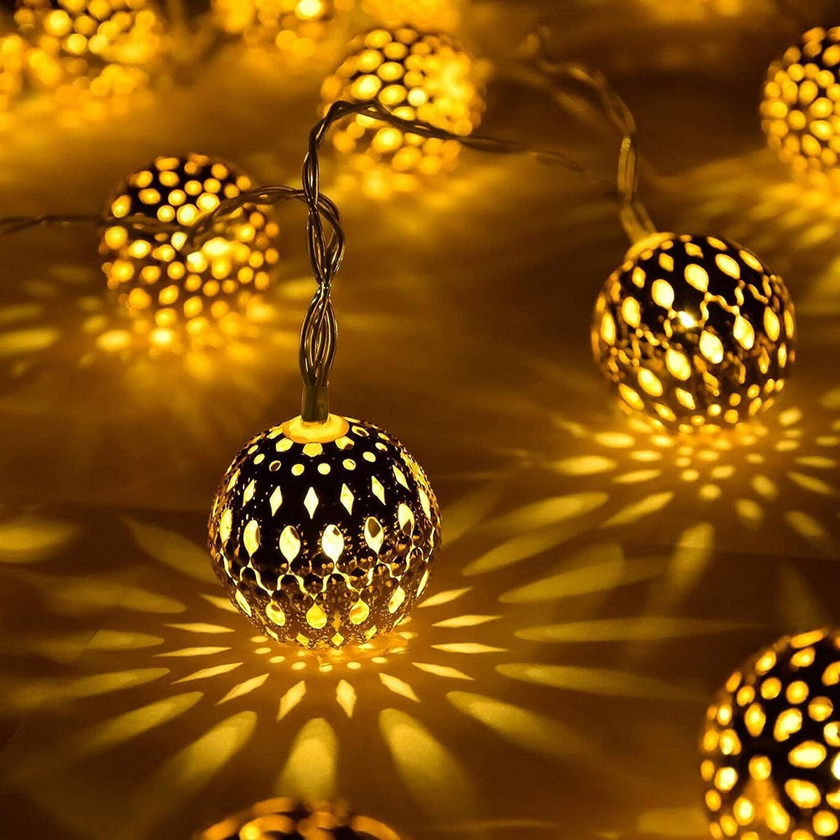 Moroccan Ball Christmas Lights Iron Art LED Lights with Solar Colored Lights Outdoor Decoration Spot Wholesale